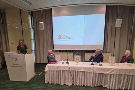 SKP Slovenija - predstavitev slovenskih obcin, prejemnic nagrade Globallocal, foto Zorna Remic